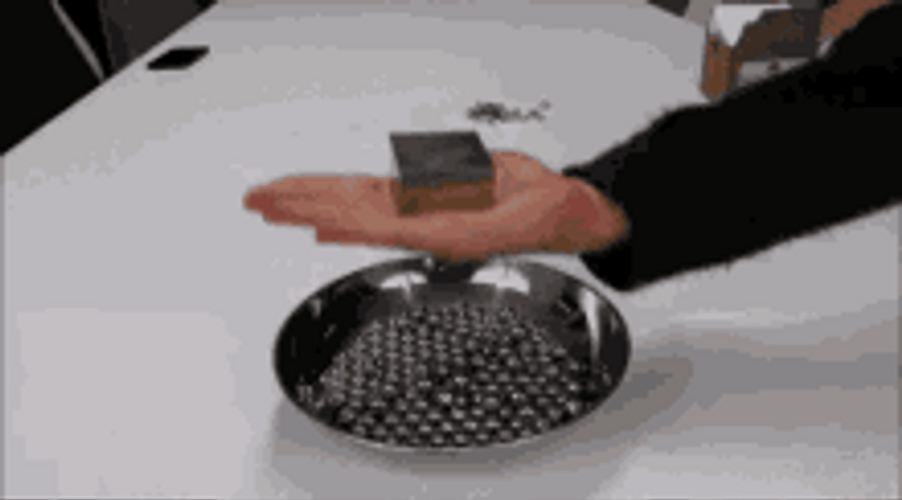 amazing-magnet-metal-balls-pull-fall-716tsbb0qfdaning